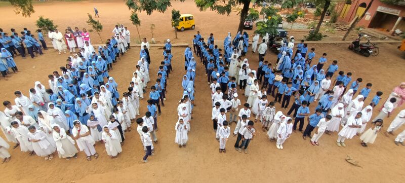 പ്രമാണം:19881 childrensday special assembly.jpg