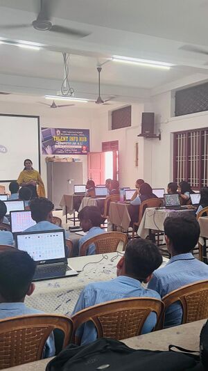 27009 LK 2023 26 CAMP.JPG