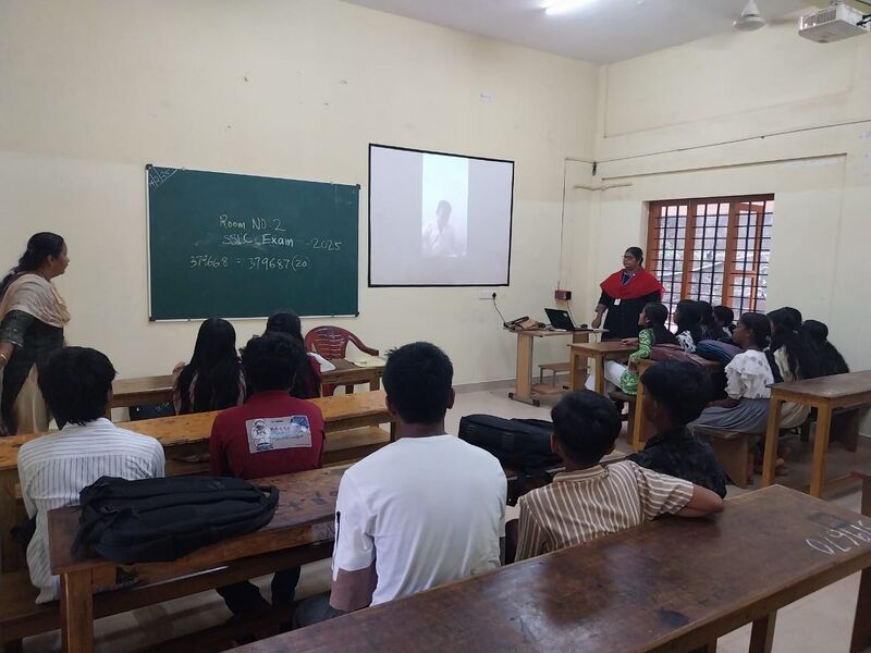 പ്രമാണം:36031 lk 1.jpg