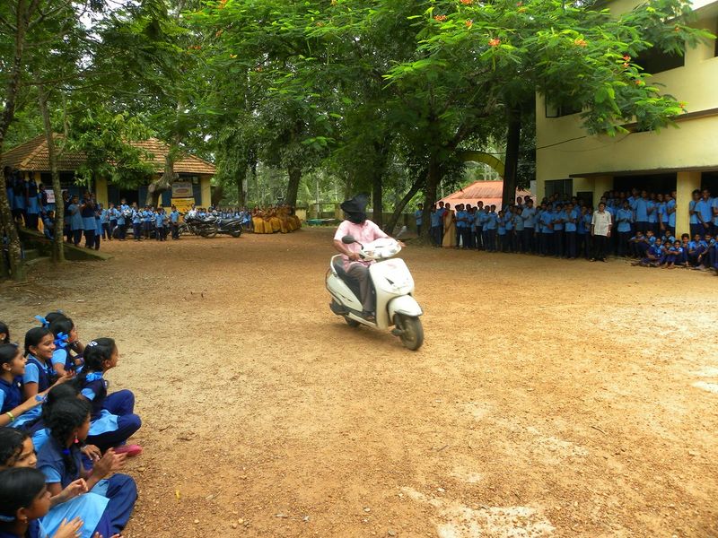 പ്രമാണം:42040n1.JPG