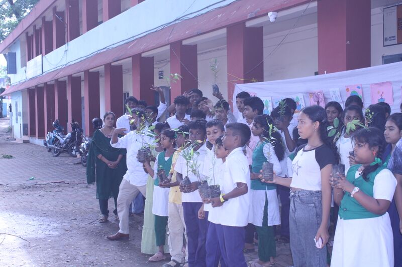 പ്രമാണം:43079 june5 1.JPG