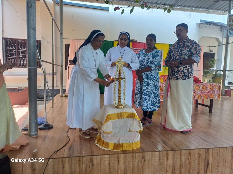 പ്രമാണം:44443 onam2 2025.jpg