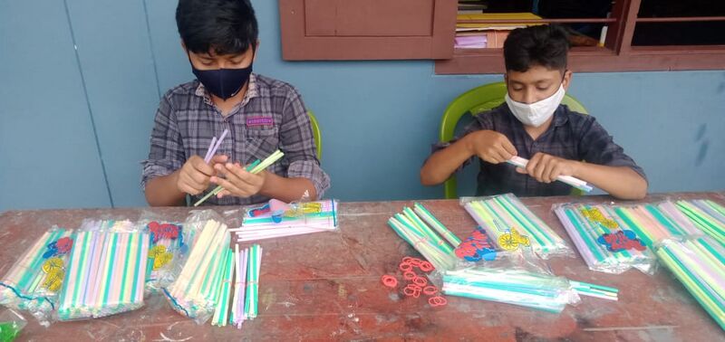 പ്രമാണം:47045-HOMELAB KIT 1.jpeg