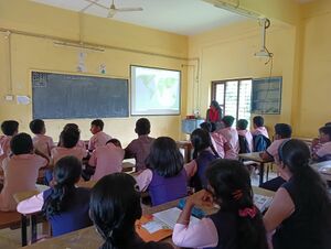 11072 hitech class 2.jpg