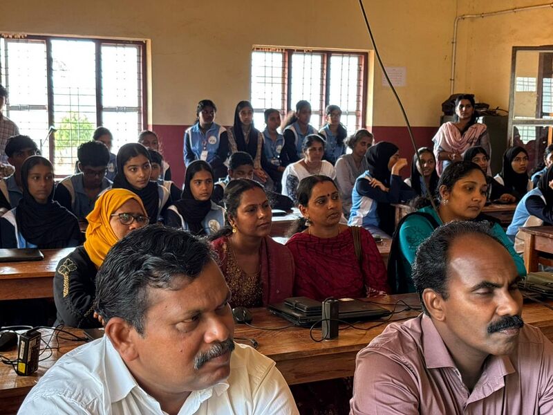 പ്രമാണം:13002 AI TRAINING3.jpeg