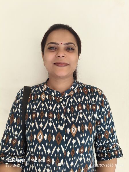 പ്രമാണം:15048 prameela.jpg