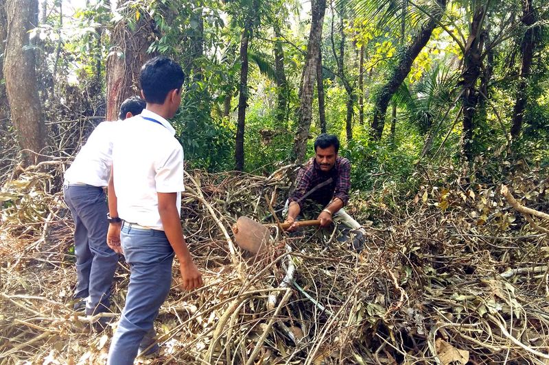 പ്രമാണം:20161208 115134fndshsn.jpg