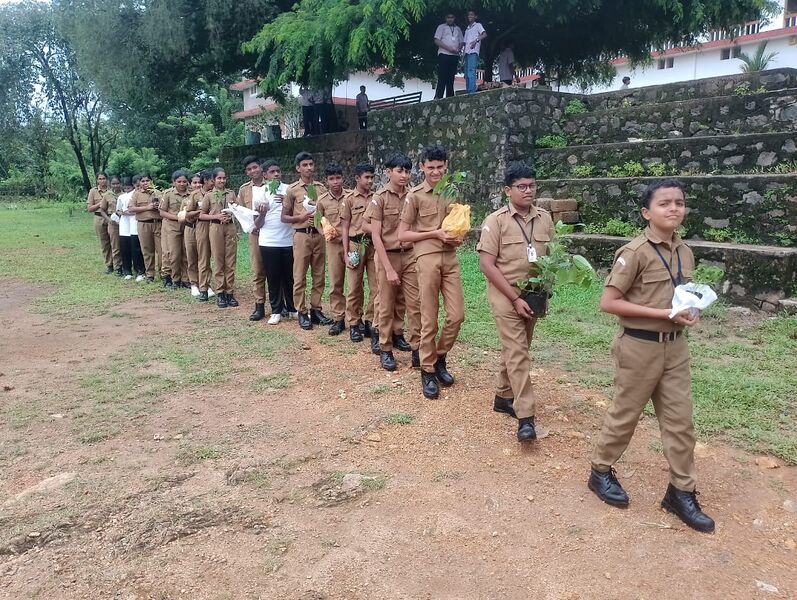 പ്രമാണം:32037 Environment day-1.jpeg