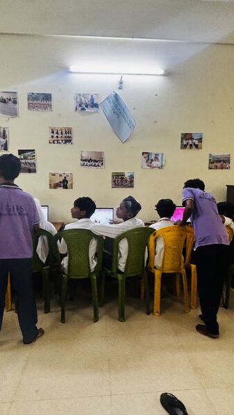 പ്രമാണം:34044-GHSM-LKCLASS FOR UPSTUDENTS 2026.jpeg