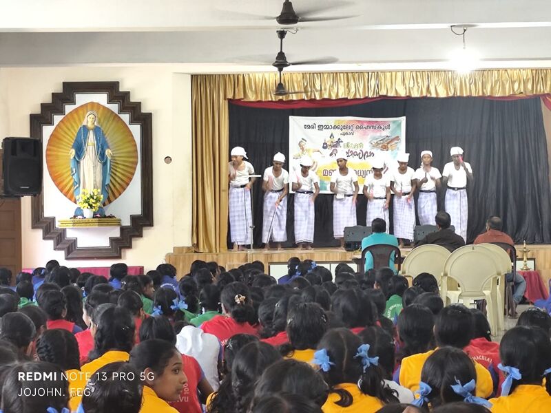 പ്രമാണം:35052 kalolsavam d1 4.jpg