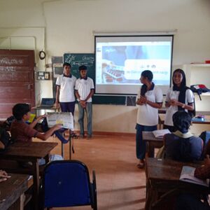 40023 LK AMR class photo(1).jpg