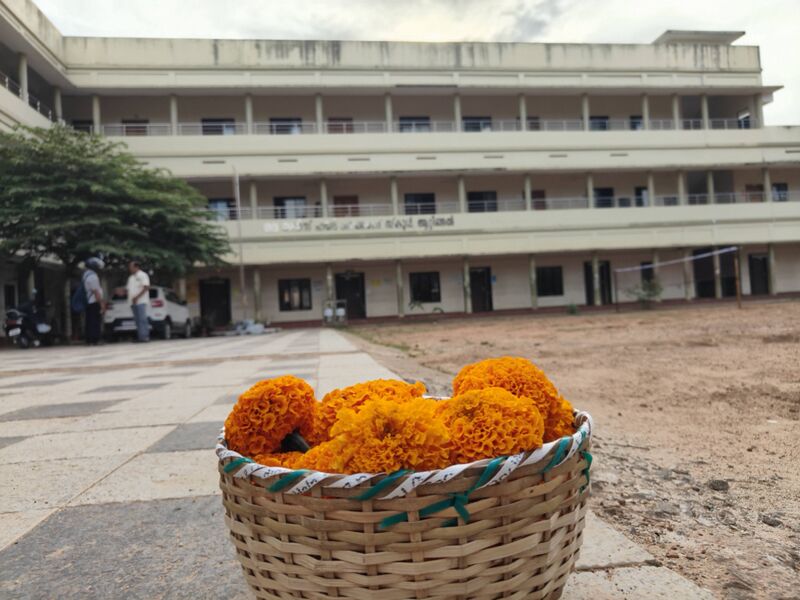 പ്രമാണം:42008 flower2507.jpg