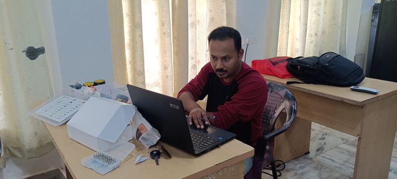 പ്രമാണം:Drcmlp-feb18-adv rob kit test-7.jpg