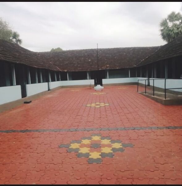 പ്രമാണം:GALPS PAZHATHARA.jpg