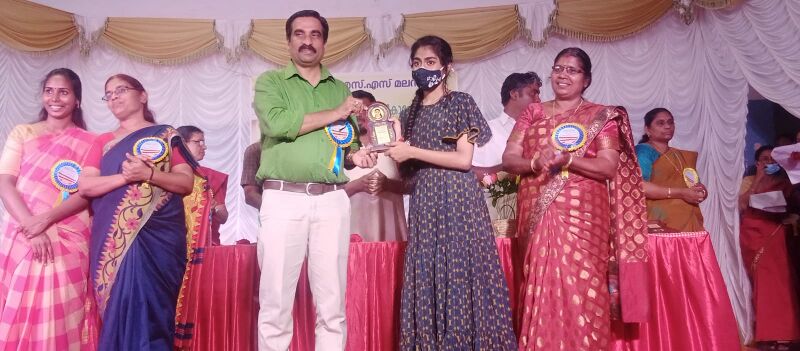 പ്രമാണം:21068 mikavu2.jpeg