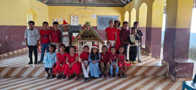 പ്രമാണം:21553 christmas2025-01-25 at 11.13.02(2).jpeg