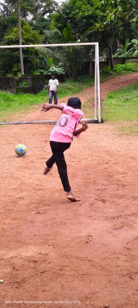 പ്രമാണം:25065-EKM-GOAL2026-kick 3.jpg