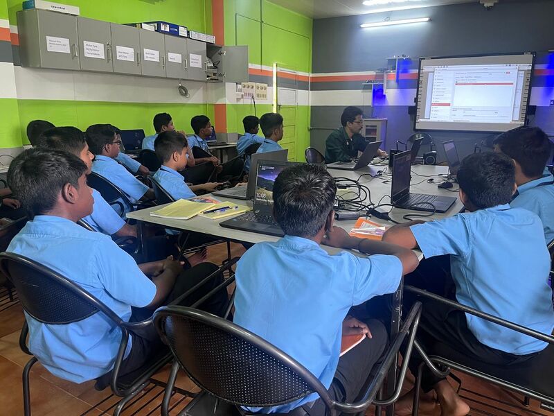 പ്രമാണം:25501IMG 9807(6).jpg