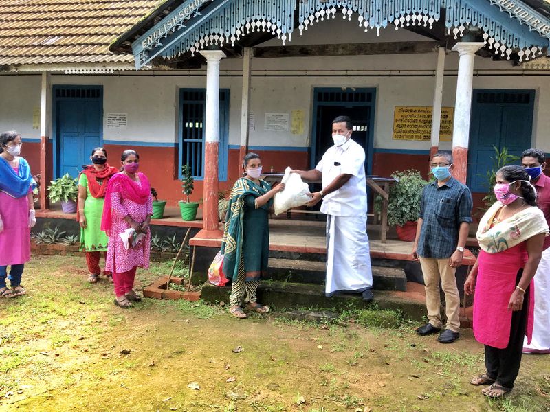 പ്രമാണം:28012 SP 2021 028.jpeg