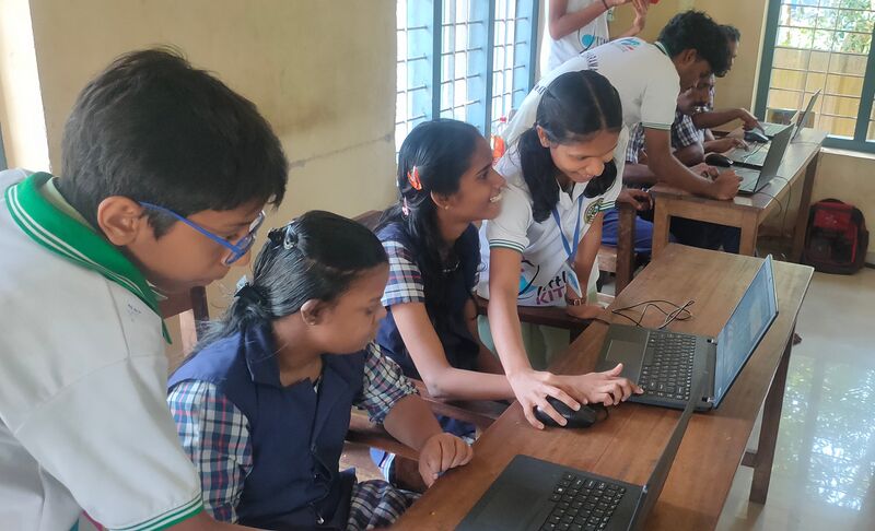 പ്രമാണം:34013buds school trg25a.jpg