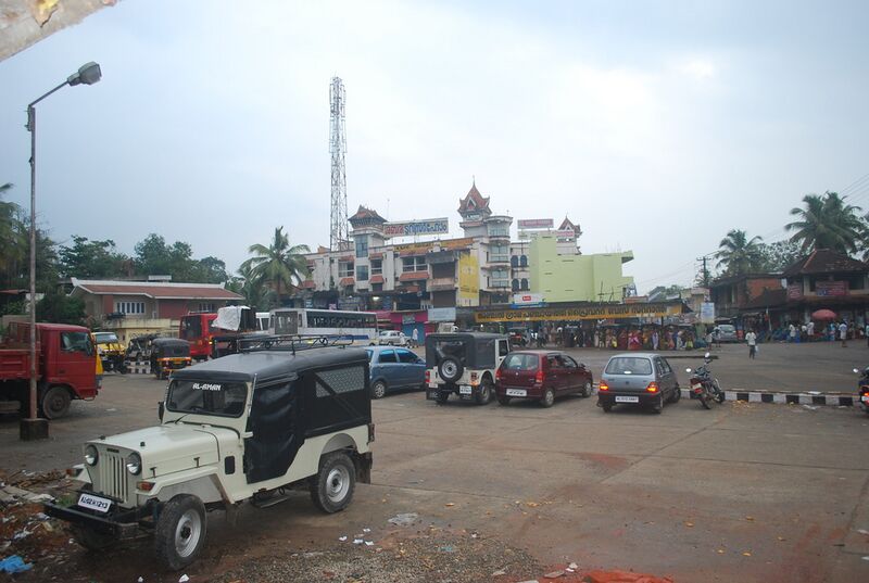 പ്രമാണം:40001 Anchal bus stand.jpg