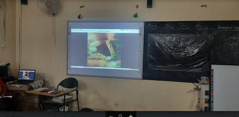 പ്രമാണം:42502-smart class.png