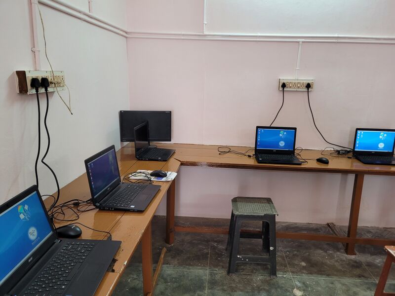 പ്രമാണം:43002-hightech lab.jpg