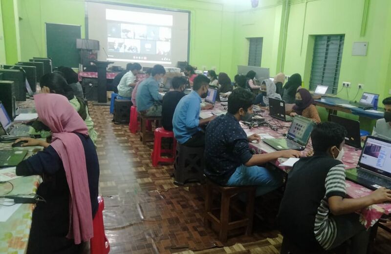 പ്രമാണം:48077-kite class.jpeg