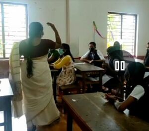 BS21 KNR 13077 6.jpg