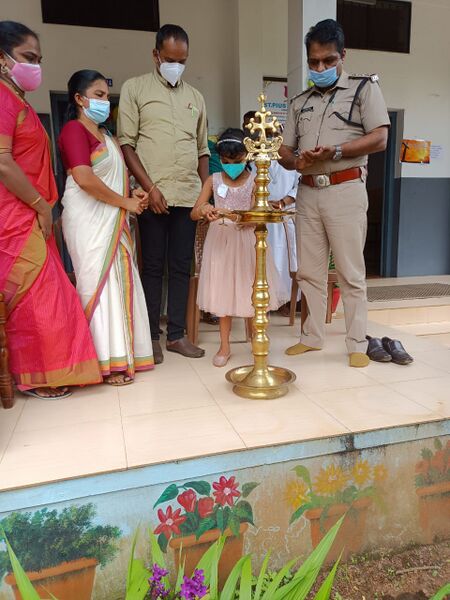 പ്രമാണം:BS21 TSR 22267 1.jpg