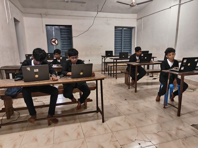 പ്രമാണം:Drcmlp-installation fest 37.jpg