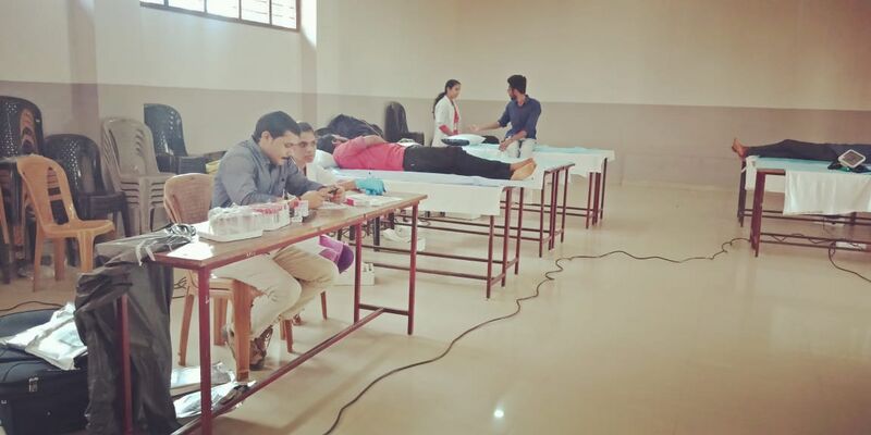 പ്രമാണം:26009 nss blood donation (1).jpg
