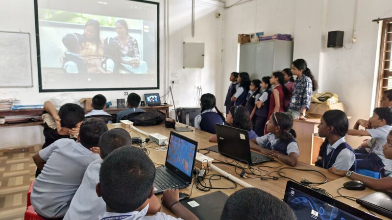 പ്രമാണം:33064 traffic awareness 2025.jpg