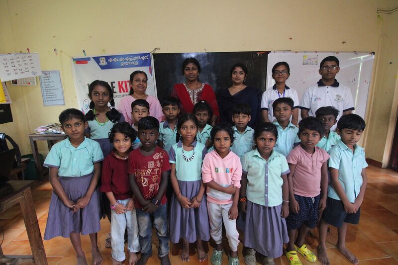 പ്രമാണം:37001 LK Computer class-4.jpg