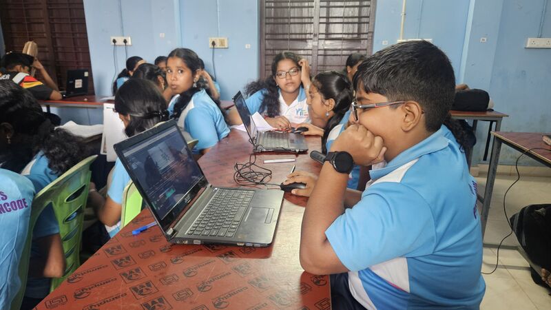 പ്രമാണം:43018-SCHOOL CAMP 2 -TVM.jpg