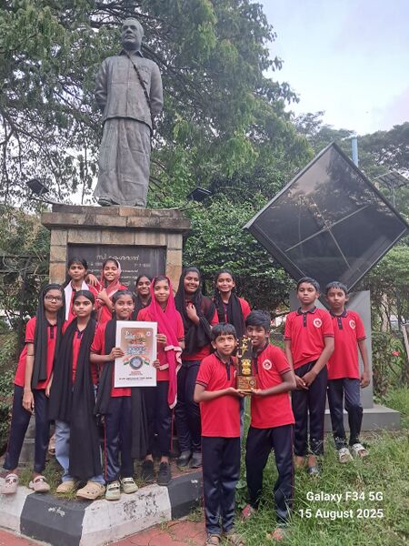 പ്രമാണം:43240 Bpuraskar25.1.jpg