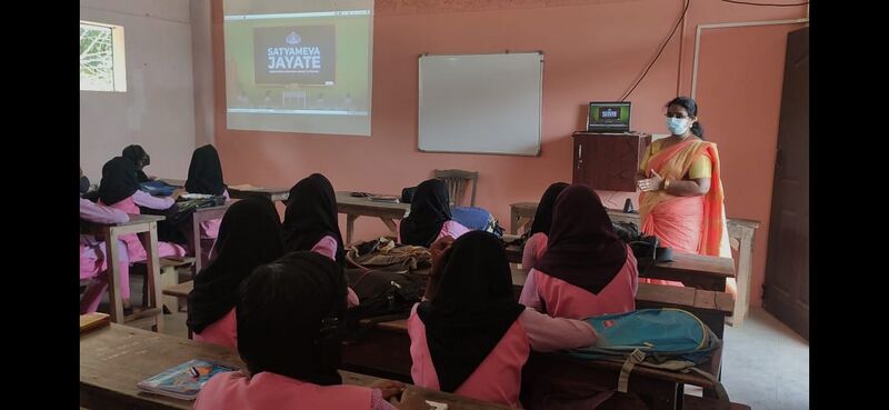 പ്രമാണം:44049 sathyameva2.jpg