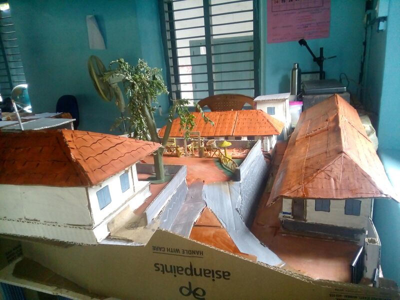 പ്രമാണം:Model of school.jpg
