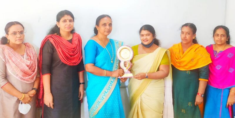 പ്രമാണം:NALLAPADOM 4.jpeg