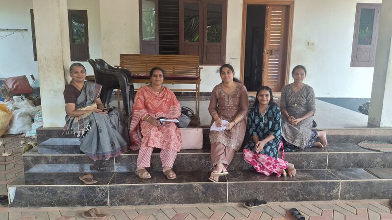 പ്രമാണം:12027 house visit2.jpg