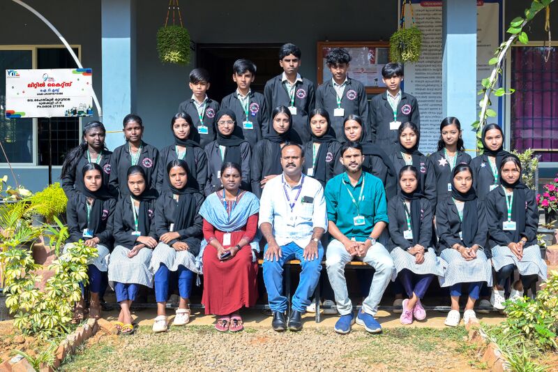 പ്രമാണം:15088 lk 2022-25 batch.jpg