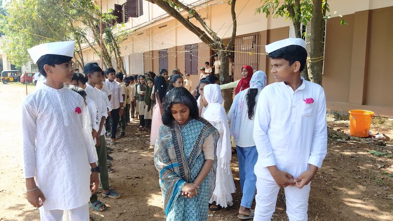 പ്രമാണം:16041-2022-sisudinam 3.jpg