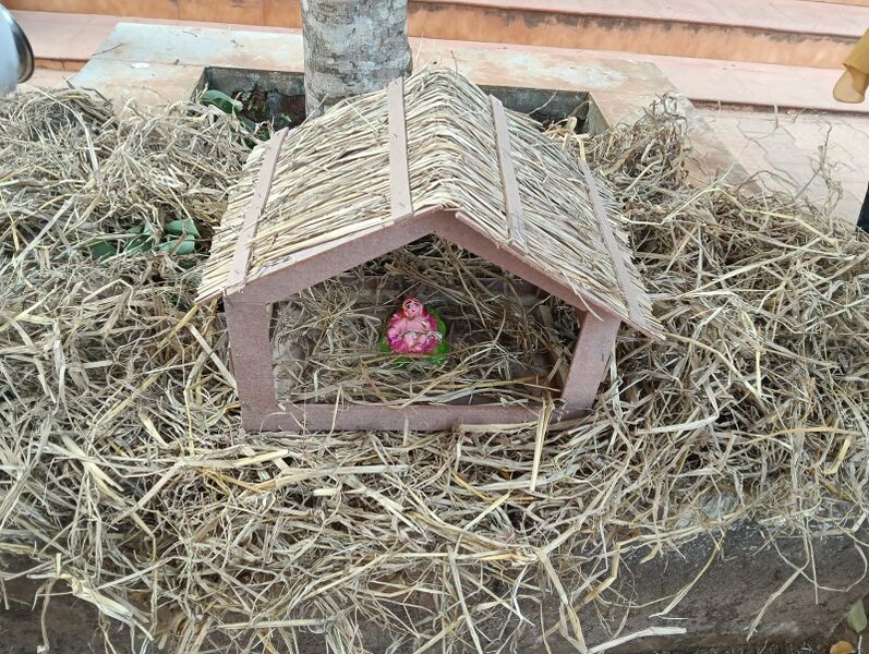 പ്രമാണം:19862 xmas2.jpg