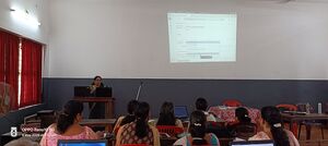 23044 ict training std 9.jpg