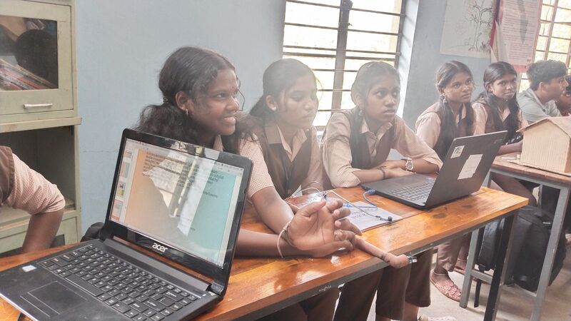 പ്രമാണം:36064 Robo7.jpg