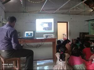 38512 HITECH PROJECTOR.jpg