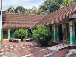 42512 School Ppic.resized.jpg