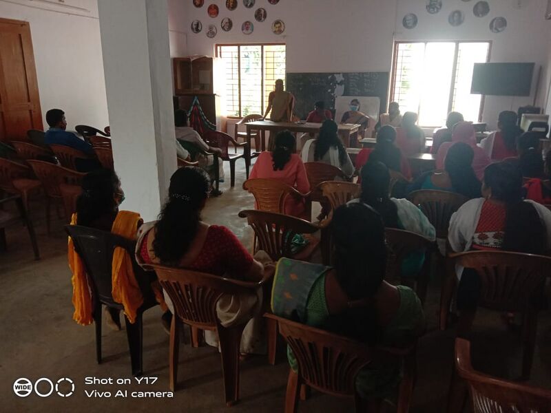 പ്രമാണം:44018 pp1.jpg