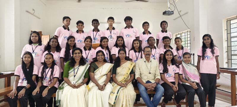 പ്രമാണം:44021 LK.jpg