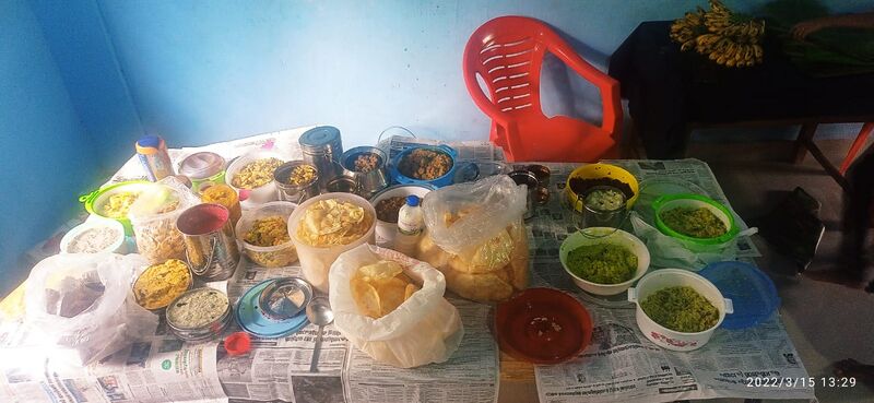 പ്രമാണം:48502 ക്ലാസിലൊര‍ു സദ്യ.1.jpeg